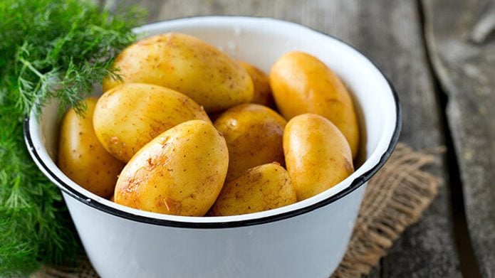 Heisse Kartoffelwickel