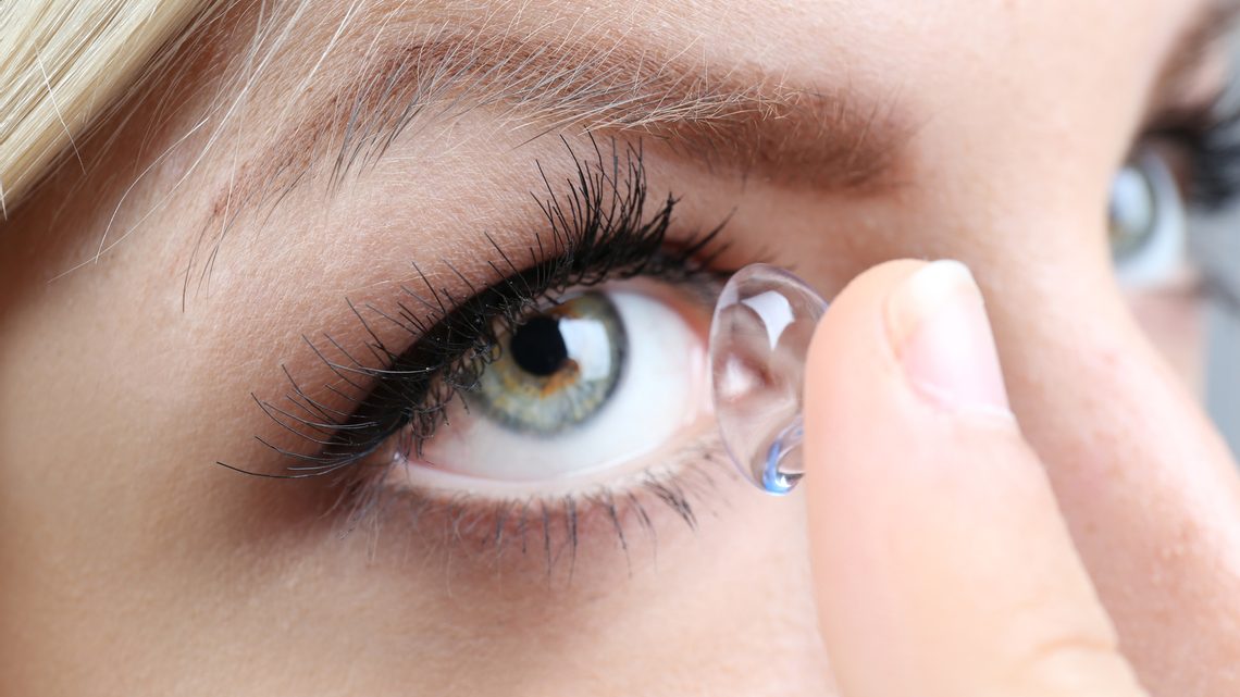 Kontaktlinsenträger: Vorsicht
