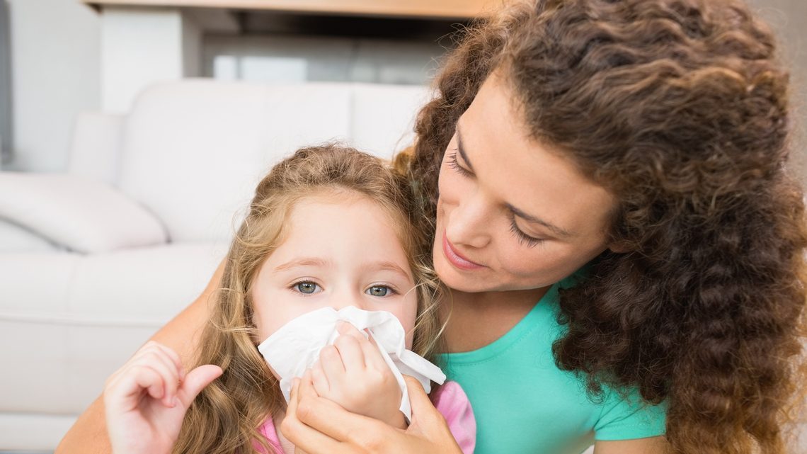 Schnupfen bei Kindern behandeln